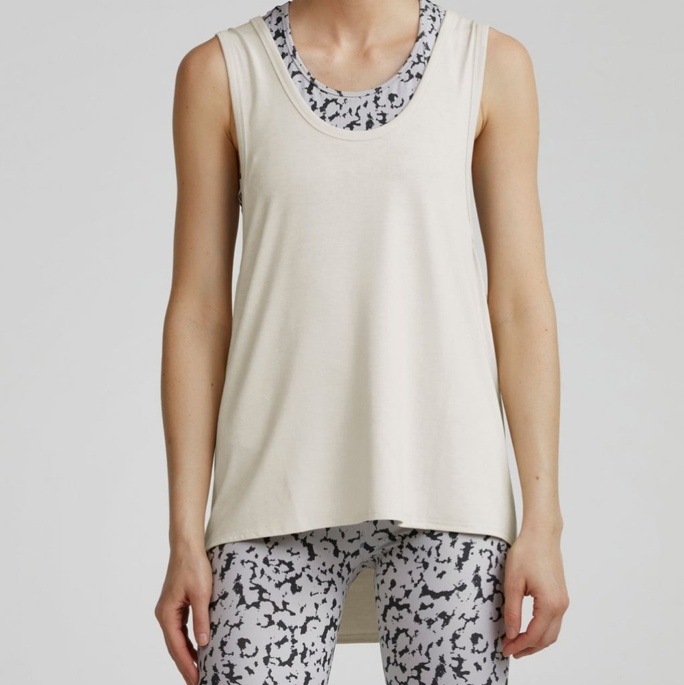 Varley Palmer Oversized Top in Eggnog /Off-white Long Tank NEW Womens Sz Med